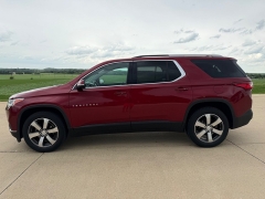 Used 2018  Chevrolet Traverse 4d SUV FWD LT Leather at Rooster Auto Sales near Vinton&comma; IA