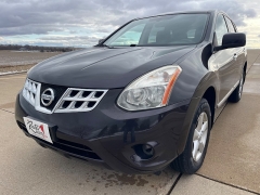 Used 2013  Nissan Rogue 4d SUV AWD SV-SL at Rooster Auto Sales near Vinton&comma; IA