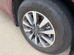 Used 2021  Chrysler Pacifica Touring L FWD at Rooster Auto Sales near Vinton&comma; IA