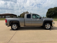 Used 2013  Chevrolet Silverado 1500 4WD Ext Cab LT at Rooster Auto Sales near Vinton&comma; IA