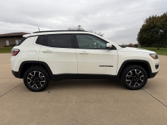 Used 2019  Jeep Compass 4d SUV 4WD Upland Edition at Rooster Auto Sales near Vinton&comma; IA
