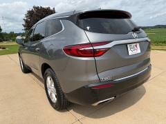Used 2019  Buick Enclave 4d SUV AWD Essence at Rooster Auto Sales near Vinton&comma; IA