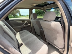 Used 2000  Toyota Camry 4d Sedan XLE at Rooster Auto Sales near Vinton&comma; IA