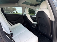 Used 2022  Tesla Model 3 Long Range AWD at Rooster Auto Sales near Vinton&comma; IA