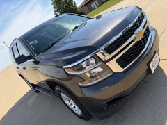 Used 2017  Chevrolet Tahoe 4d SUV 4WD LT at Rooster Auto Sales near Vinton&comma; IA