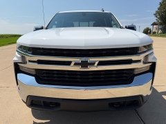 Used 2021  Chevrolet Silverado 1500 4WD Crew Cab 147" LT at Rooster Auto Sales near Vinton&comma; IA