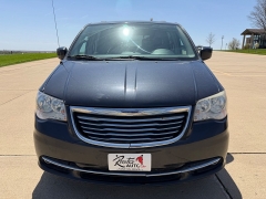 Used 2013  Chrysler Town & Country 4d Wagon Touring at Rooster Auto Sales near Vinton&comma; IA