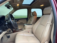 Used 2008  Chevrolet Tahoe 4d SUV 4WD LTZ at Rooster Auto Sales near Vinton&comma; IA