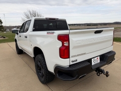 Used 2020  Chevrolet Silverado 1500 4WD Crew Cab LT Trail Boss at Rooster Auto Sales near Vinton&comma; IA