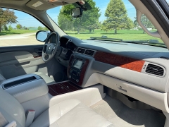 Used 2011 Chevrolet Suburban 1500 SUV 4WD LTZ at Rooster Auto Sales near Vinton, IA