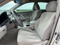 Used 2009  Toyota Camry 4d Sedan LE Auto at Rooster Auto Sales near Vinton&comma; IA