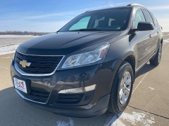 Used 2016  Chevrolet Traverse 4d SUV AWD LS at Rooster Auto Sales near Vinton&comma; IA