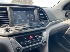 Used 2018 Hyundai Elantra 4d Sedan SEL at Rooster Auto Sales near Vinton, IA
