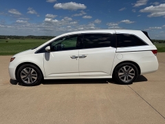 Used 2014  Honda Odyssey 4d Wagon Touring at Rooster Auto Sales near Vinton&comma; IA