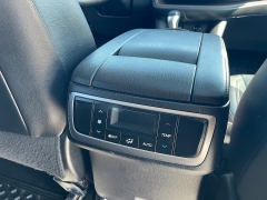Used 2014 Toyota Highlander 4d SUV AWD XLE at Rooster Auto Sales near Vinton, IA