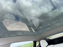 Used 2021  Tesla Model Y Performance AWD at Rooster Auto Sales near Vinton&comma; IA