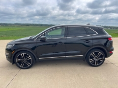 Used 2017 Lincoln MKC 4d SUV AWD Reserve at Rooster Auto Sales near Vinton, IA