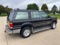 Used 1995 Ford Explorer 4d SUV 4WD XL at Rooster Auto Sales near Vinton, IA