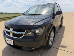 Used 2009  Dodge Journey 4d SUV AWD SXT at Rooster Auto Sales near Vinton&comma; IA