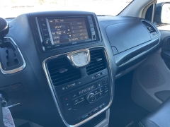 Used 2013  Chrysler Town & Country 4d Wagon Touring at Rooster Auto Sales near Vinton&comma; IA