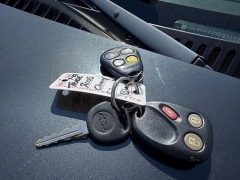 Used 2005  Chevrolet Silverado 1500 4WD Crew Cab LS at Rooster Auto Sales near Vinton&comma; IA