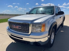 Used 2012 GMC Sierra 1500 4WD Ext Cab SLE at Rooster Auto Sales near Vinton, IA