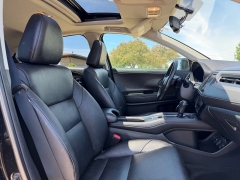 Used 2017  Honda HR-V 4d SUV AWD EX-L Navigation at Rooster Auto Sales near Vinton&comma; IA