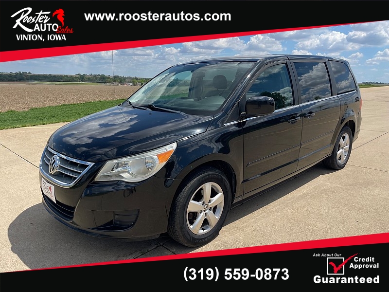 Used 2010  Volkswagen Routan 4dr Wgn SE at Rooster Auto Sales near Vinton, IA