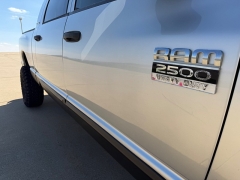 Used 2007  Dodge Ram 2500 4WD Mega Cab SLT at Rooster Auto Sales near Vinton&comma; IA