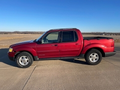 Used 2002  Ford Explorer Sport Trac 4d SUV 4WD Premium at Rooster Auto Sales near Vinton&comma; IA