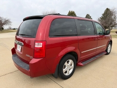 Used 2010  Dodge Grand Caravan 4dr Wgn SXT at Rooster Auto Sales near Vinton&comma; IA