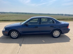 Used 2004 Kia Optima 4d Sedan LX MT at Rooster Auto Sales near Vinton, IA
