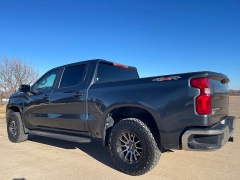 Used 2019  Chevrolet Silverado 1500 4WD Crew Cab LT at Rooster Auto Sales near Vinton&comma; IA
