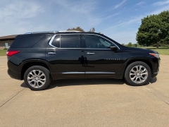 Used 2018  Chevrolet Traverse 4d SUV AWD Premier at Rooster Auto Sales near Vinton&comma; IA