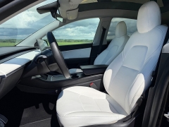 Used 2021  Tesla Model Y Performance AWD at Rooster Auto Sales near Vinton&comma; IA