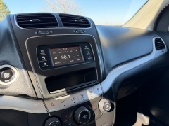 Used 2018  Dodge Journey 4d SUV FWD SE at Rooster Auto Sales near Vinton&comma; IA
