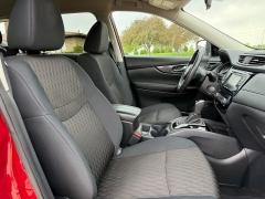 Used 2018  Nissan Rogue 4d SUV AWD SV at Rooster Auto Sales near Vinton&comma; IA