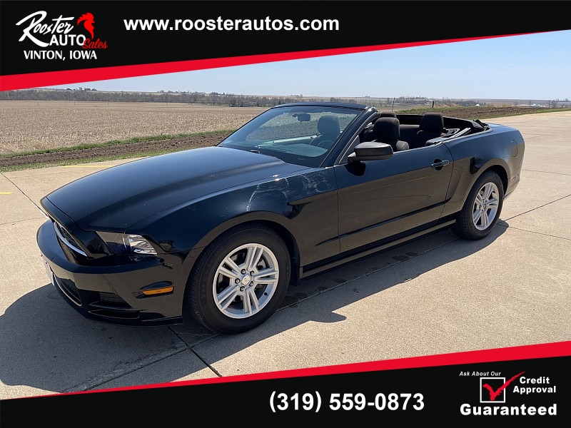 Used 2014  Ford Mustang 2d Convertible at Rooster Auto Sales near Vinton, IA