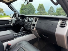 Used 2016  Ford Expedition 4d SUV 4WD Limited at Rooster Auto Sales near Vinton&comma; IA