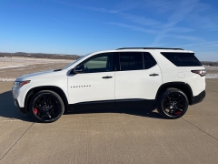 Used 2018  Chevrolet Traverse 4d SUV AWD Premier at Rooster Auto Sales near Vinton&comma; IA