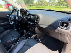 Used 2021  Jeep Compass Limited FWD at Rooster Auto Sales near Vinton&comma; IA