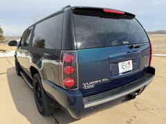 Used 2007  GMC Yukon XL 1500 SUV 4WD Denali at Rooster Auto Sales near Vinton&comma; IA