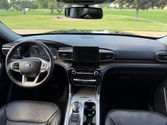 Used 2021  Ford Explorer Limited 4WD at Rooster Auto Sales near Vinton&comma; IA