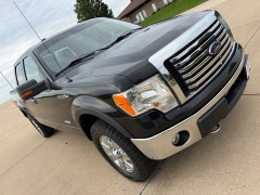 Used 2012  Ford F-150 4WD Supercrew Lariat 5 1&sol;2 at Rooster Auto Sales near Vinton&comma; IA