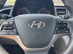 Used 2018 Hyundai Elantra 4d Sedan SEL at Rooster Auto Sales near Vinton, IA