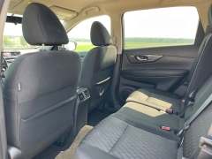 Used 2018 Nissan Rogue 4d SUV AWD SV at Rooster Auto Sales near Vinton, IA