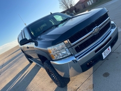 Used 2008  Chevrolet Silverado 2500 2WD Ext Cab WT LB at Rooster Auto Sales near Vinton&comma; IA