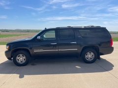 Used 2011 Chevrolet Suburban 1500 SUV 4WD LTZ at Rooster Auto Sales near Vinton, IA
