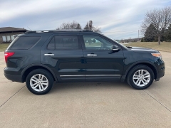 Used 2014  Ford Explorer 4d SUV 4WD XLT at Rooster Auto Sales near Vinton&comma; IA