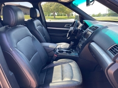 Used 2016 Ford Explorer 4d SUV 4WD XLT at Rooster Auto Sales near Vinton, IA